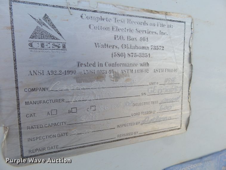 image for item GC9026 2011 Dodge Ram 5500 bucket truck