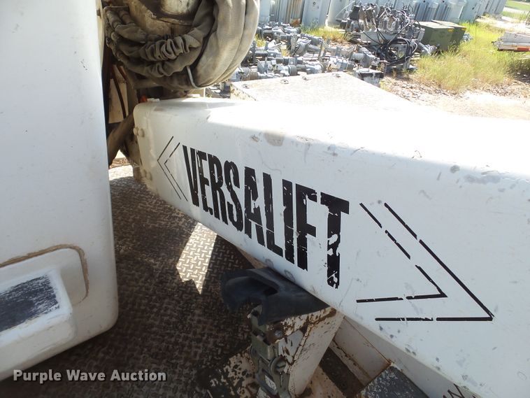 image for item GC9026 2011 Dodge Ram 5500 bucket truck