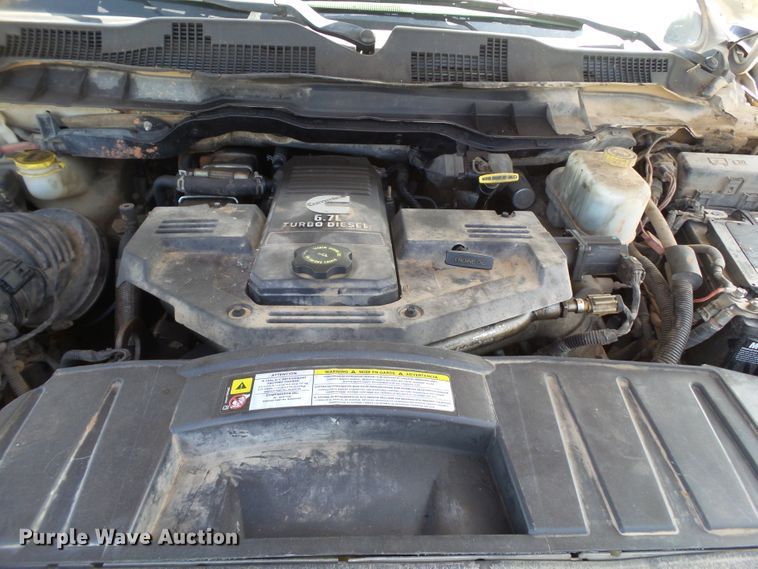 image for item GC9026 2011 Dodge Ram 5500 bucket truck