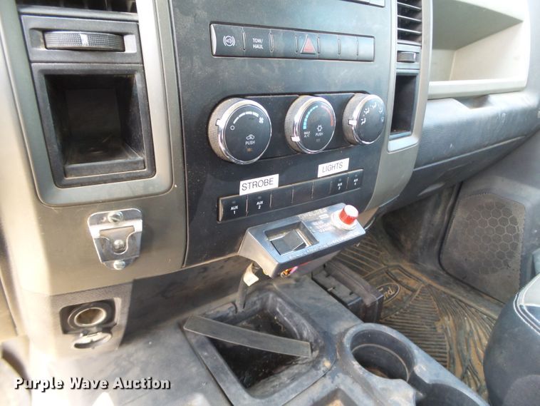 image for item GC9026 2011 Dodge Ram 5500 bucket truck