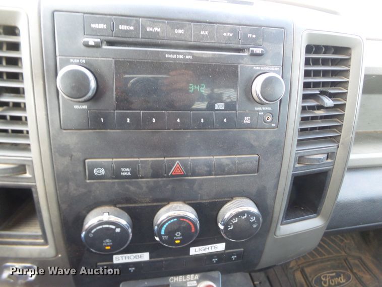 image for item GC9026 2011 Dodge Ram 5500 bucket truck