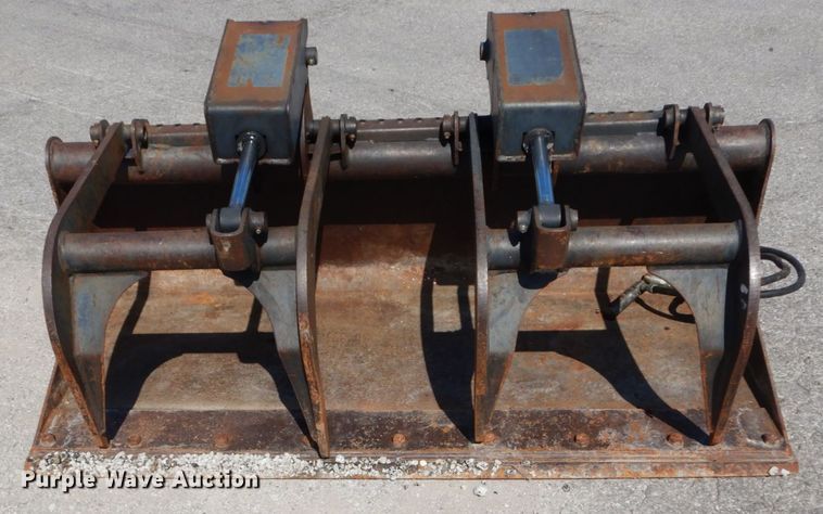 image for item GC9252 66 Industrial Grapple bucket