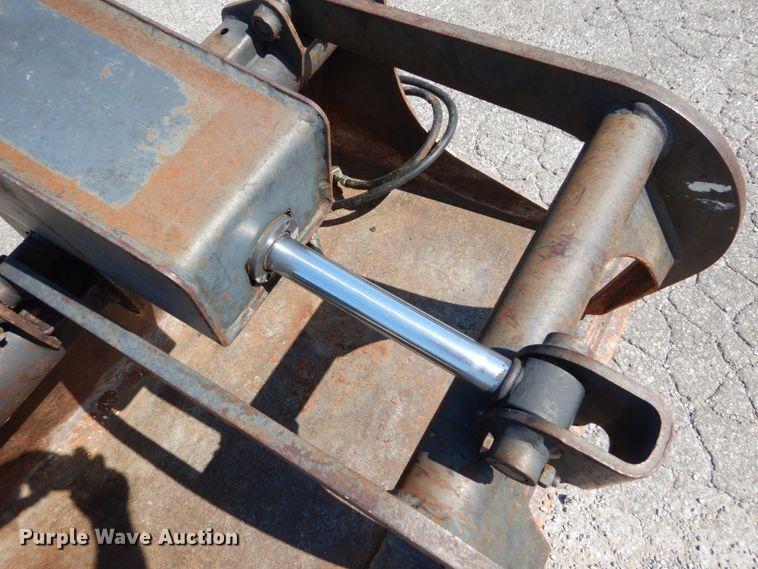 image for item GC9252 66 Industrial Grapple bucket