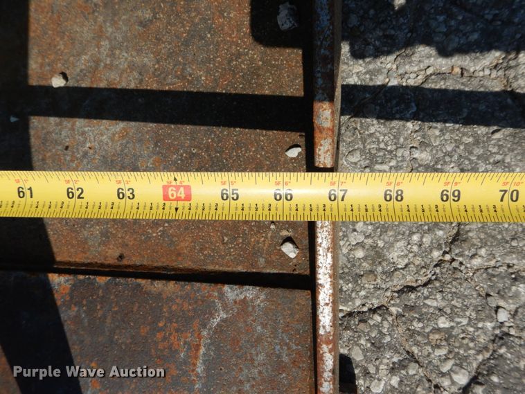 image for item GC9252 66 Industrial Grapple bucket