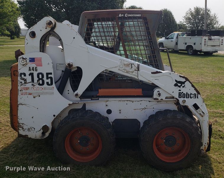 image for item GF9259 Bobcat S185 skid steer