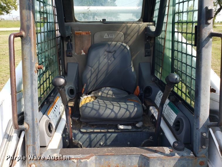 image for item GF9259 Bobcat S185 skid steer