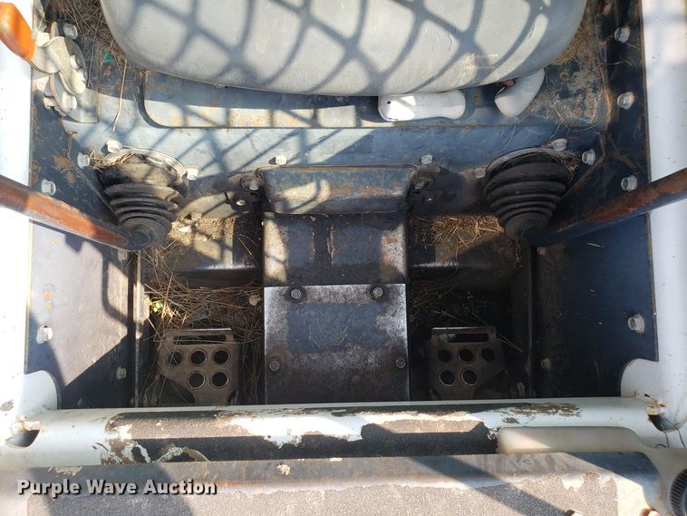 image for item GF9259 Bobcat S185 skid steer