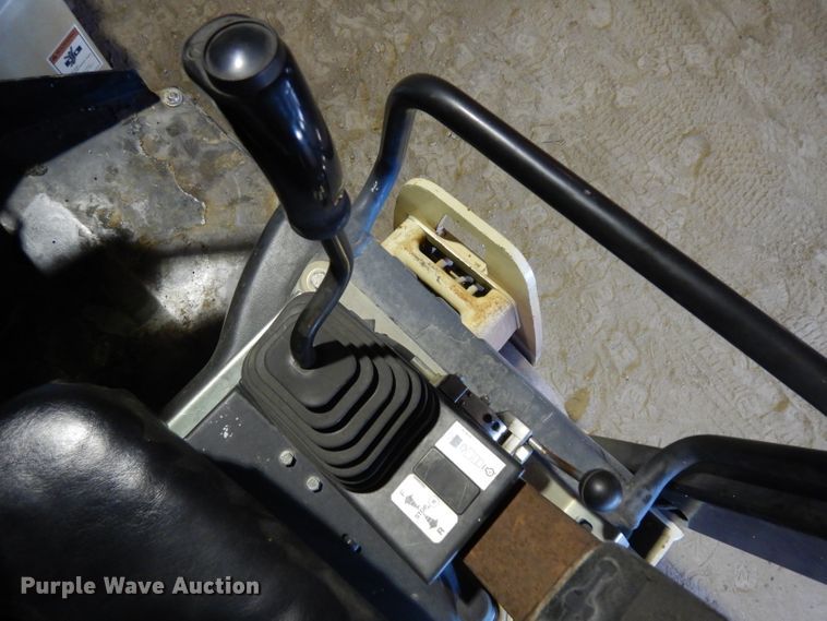 image for item GG9129 Ingersoll Rand DD-24 double drum vibratory roller