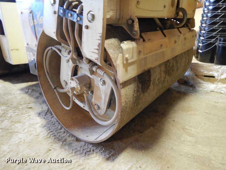 image for item GG9129 Ingersoll Rand DD-24 double drum vibratory roller