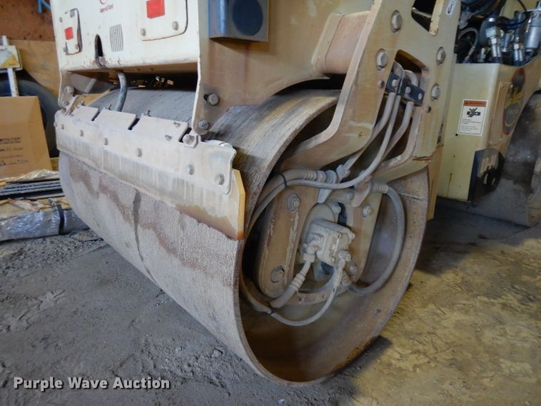 image for item GG9129 Ingersoll Rand DD-24 double drum vibratory roller