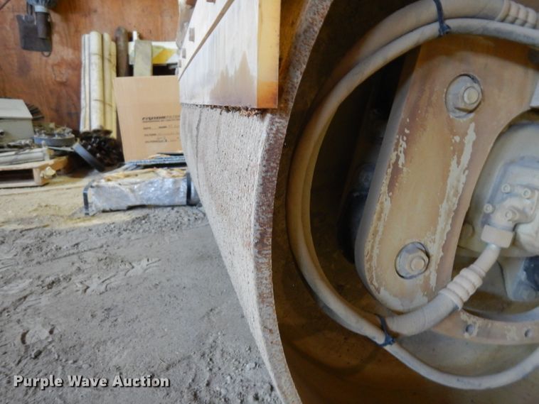 image for item GG9129 Ingersoll Rand DD-24 double drum vibratory roller