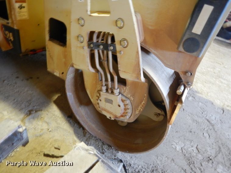 image for item GG9129 Ingersoll Rand DD-24 double drum vibratory roller