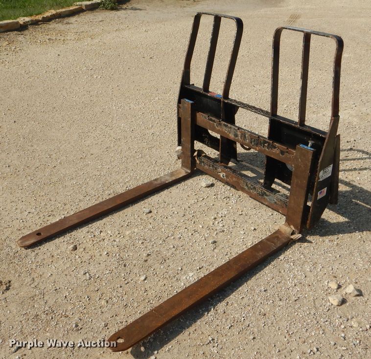 image for item GH9595 MDS skid steer pallet forks