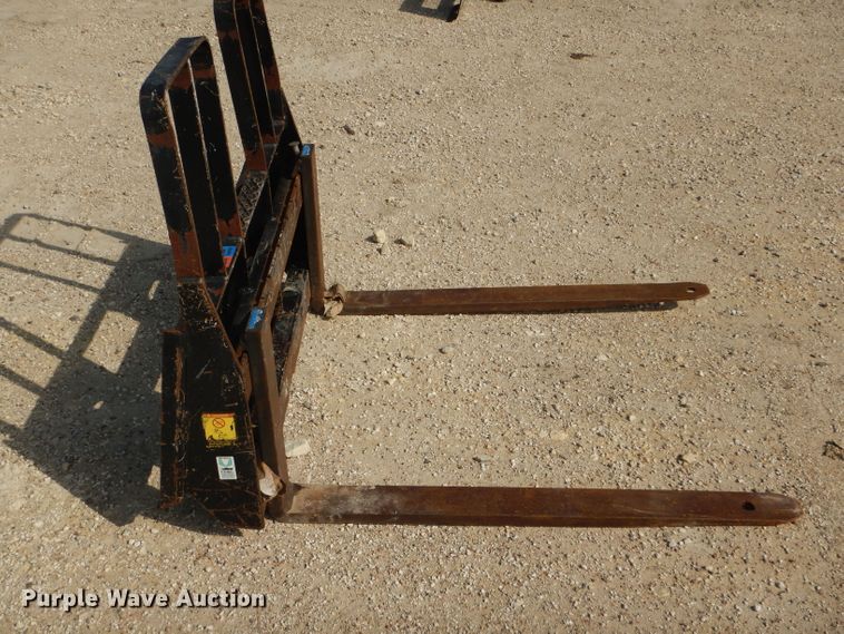 image for item GH9595 MDS skid steer pallet forks
