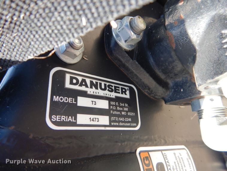 image for item GH9596 Danuser T3 skid steer post driver