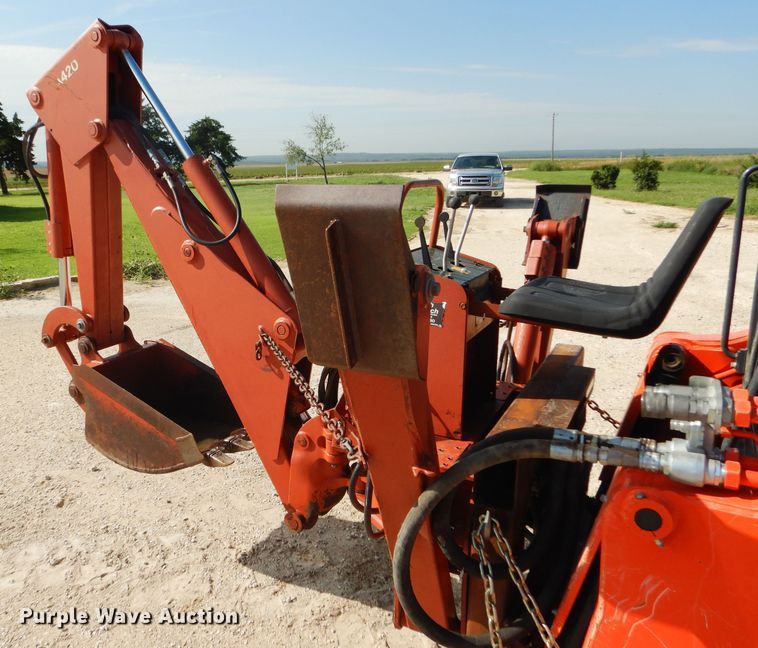 image for item GH9598 Ditch Witch A420 backhoe attachment