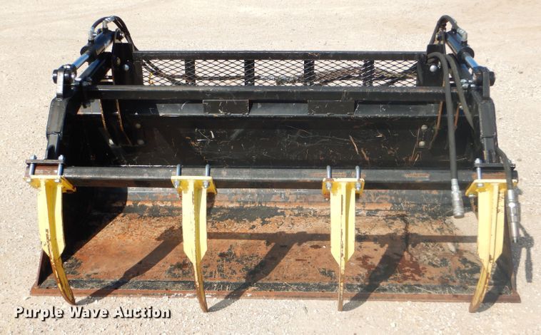 image for item GH9599 MDS skid steer grapple bucket
