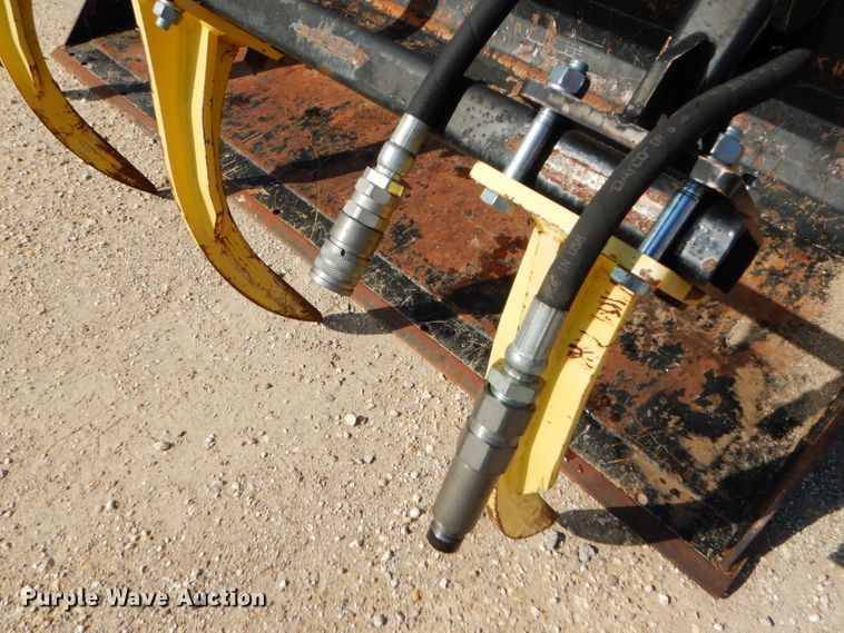 image for item GH9599 MDS skid steer grapple bucket