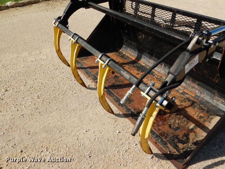 image for item GH9599 MDS skid steer grapple bucket