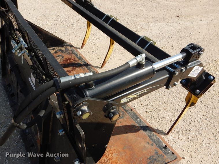 image for item GH9599 MDS skid steer grapple bucket