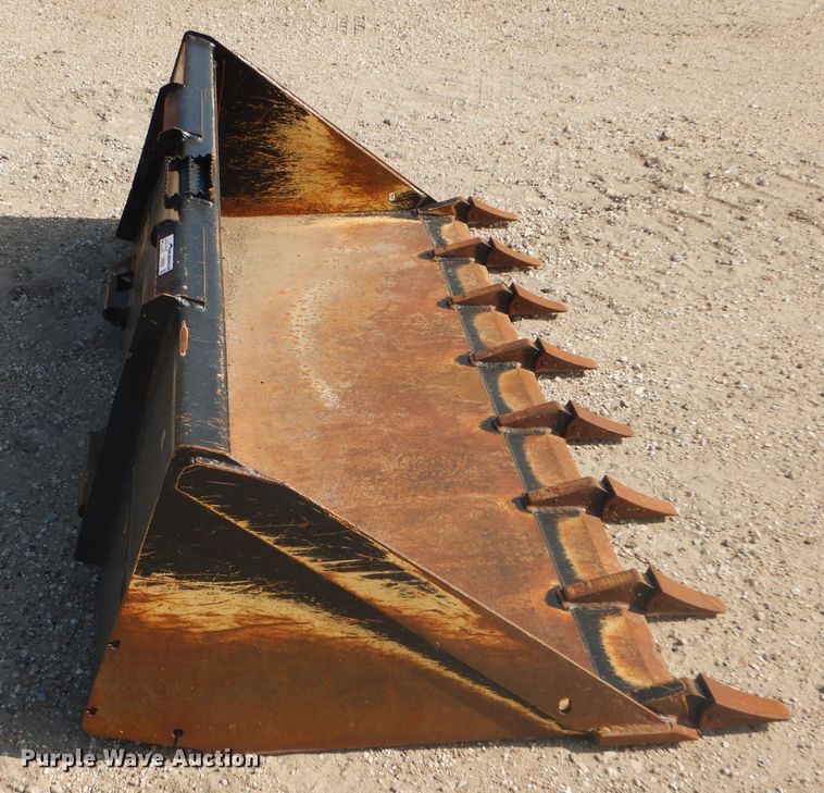 image for item GH9600 John Deere T84 low profile skid steer bucket