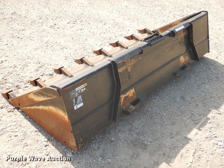 image for item GH9600 John Deere T84 low profile skid steer bucket