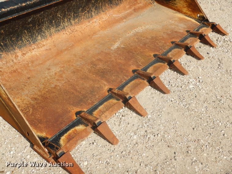 image for item GH9600 John Deere T84 low profile skid steer bucket