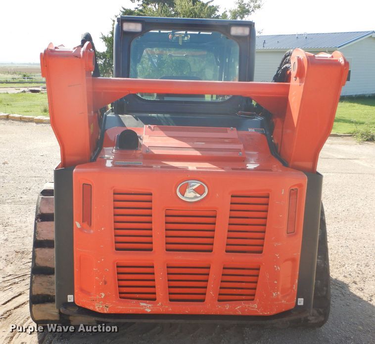 image for item GH9601 2015 Kubota SVL90-2 skid steer