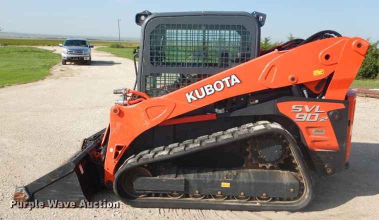 image for item GH9601 2015 Kubota SVL90-2 skid steer