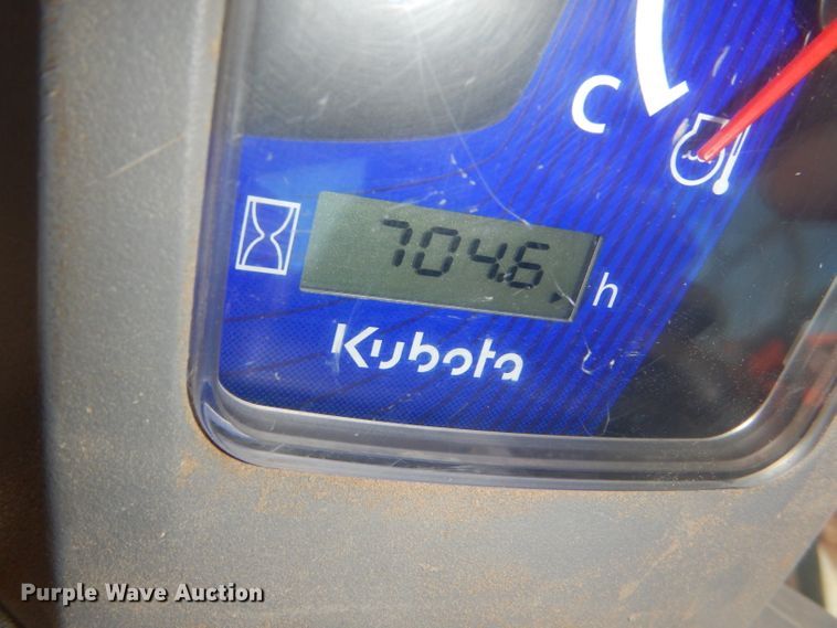 image for item GH9601 2015 Kubota SVL90-2 skid steer