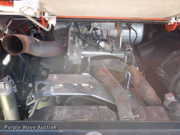 image for item GH9601 2015 Kubota SVL90-2 skid steer