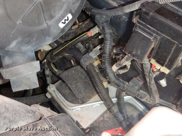 image for item GH9601 2015 Kubota SVL90-2 skid steer