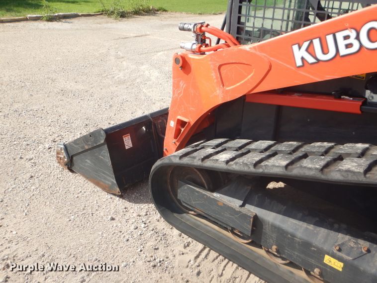 image for item GH9601 2015 Kubota SVL90-2 skid steer