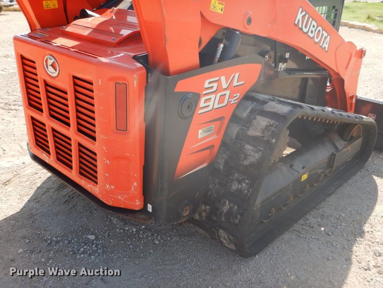 image for item GH9601 2015 Kubota SVL90-2 skid steer