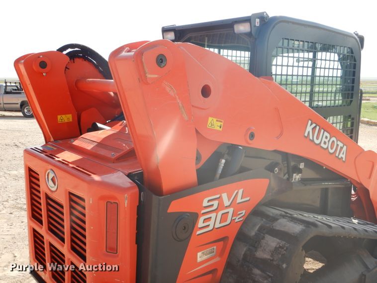 image for item GH9601 2015 Kubota SVL90-2 skid steer