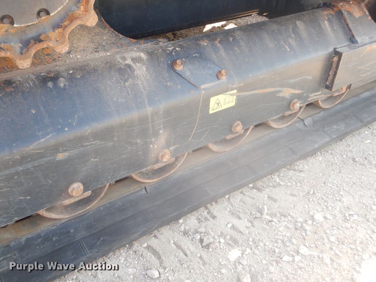 image for item GH9601 2015 Kubota SVL90-2 skid steer