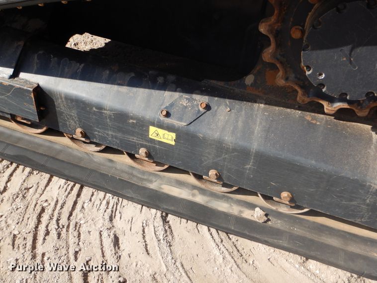 image for item GH9601 2015 Kubota SVL90-2 skid steer