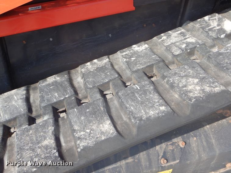 image for item GH9601 2015 Kubota SVL90-2 skid steer