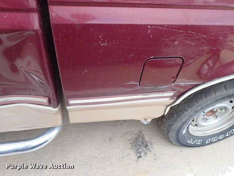 image for item DB7733 1996 Ford F150 SuperCab pickup truck