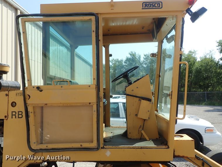 image for item DE1005 Rosco RB48 broom