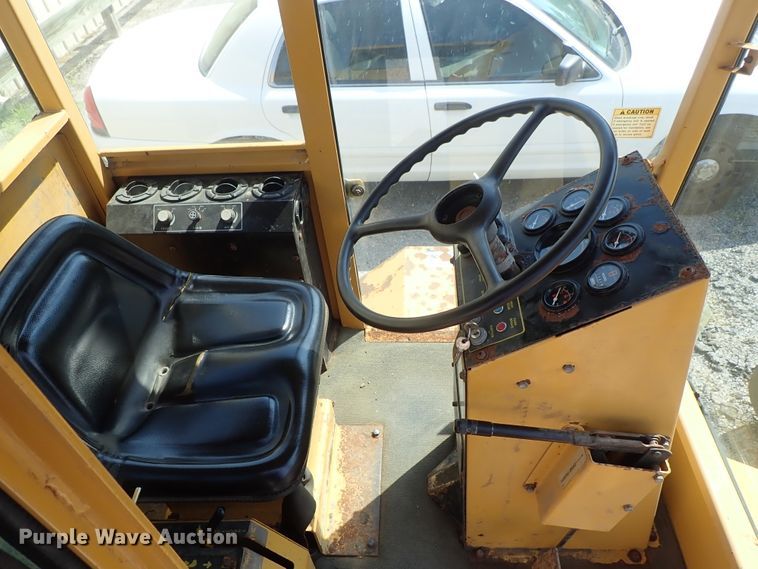 image for item DE1005 Rosco RB48 broom