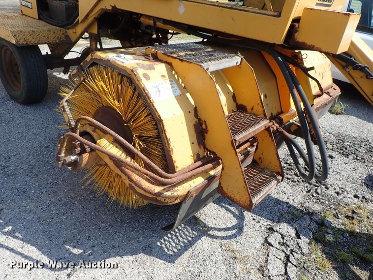 image for item DE1005 Rosco RB48 broom