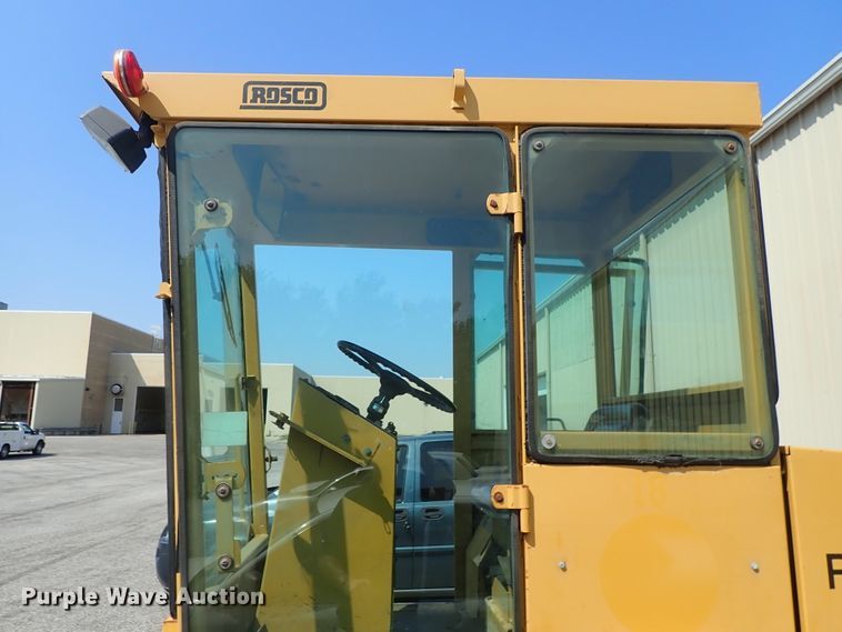 image for item DE1005 Rosco RB48 broom