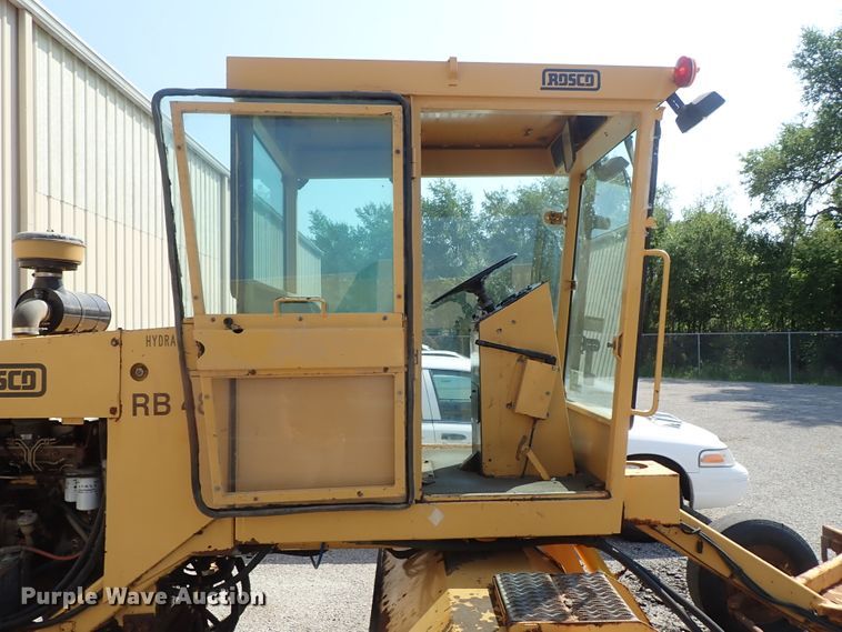 image for item DE1005 Rosco RB48 broom