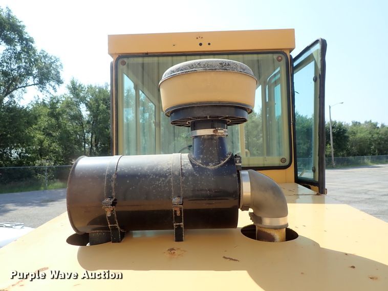 image for item DE1005 Rosco RB48 broom