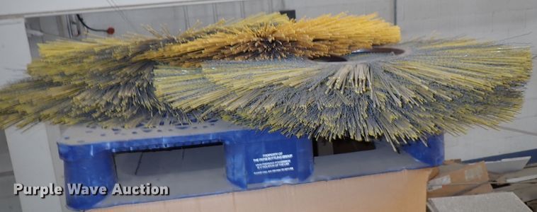 image for item DE1005 Rosco RB48 broom