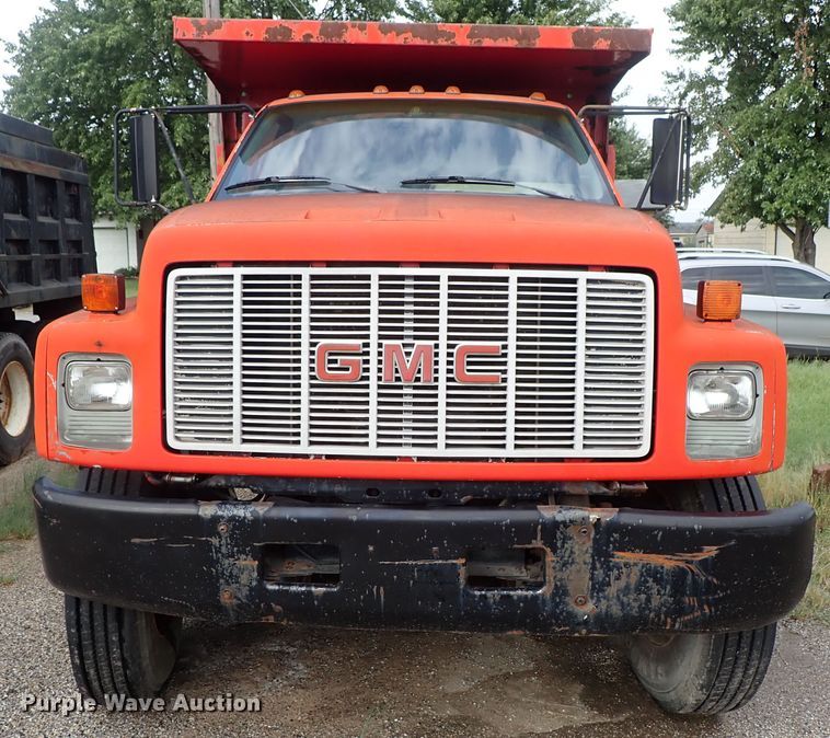 image for item DE1032 1990 GMC C7000 dump truck