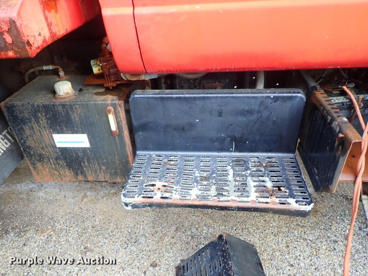 image for item DE1032 1990 GMC C7000 dump truck