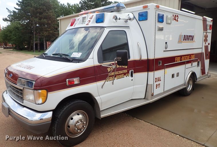 image for item DE1033 1993 Ford Econoline E350 ambulance