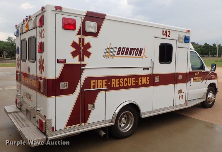 image for item DE1033 1993 Ford Econoline E350 ambulance